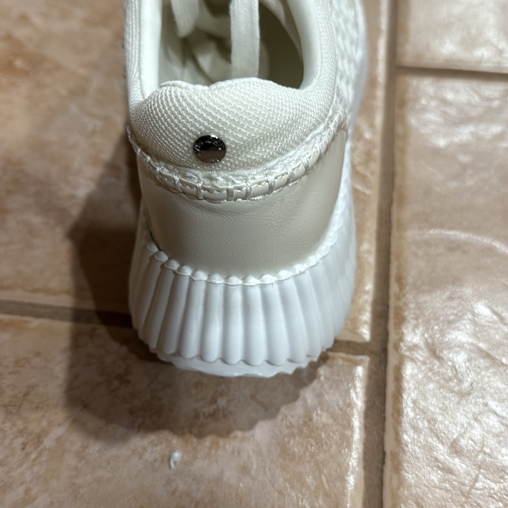 J/SLIDES Charlene Sneakers - Picture 3 of 4